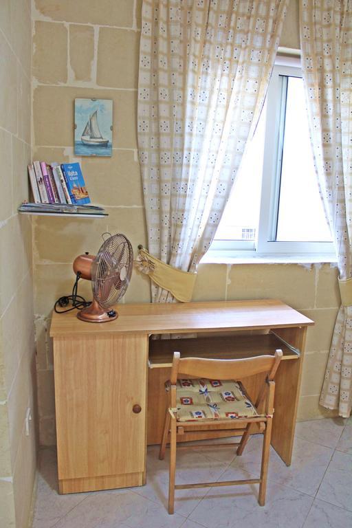 Marsalforn Studio Apartment Екстериор снимка
