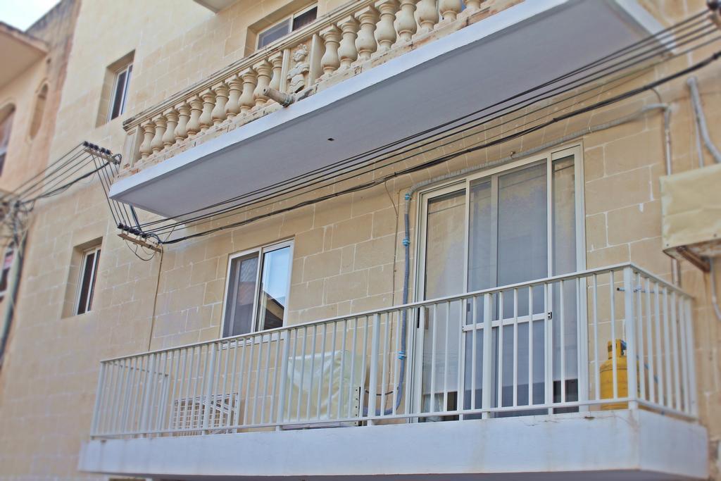 Marsalforn Studio Apartment Екстериор снимка