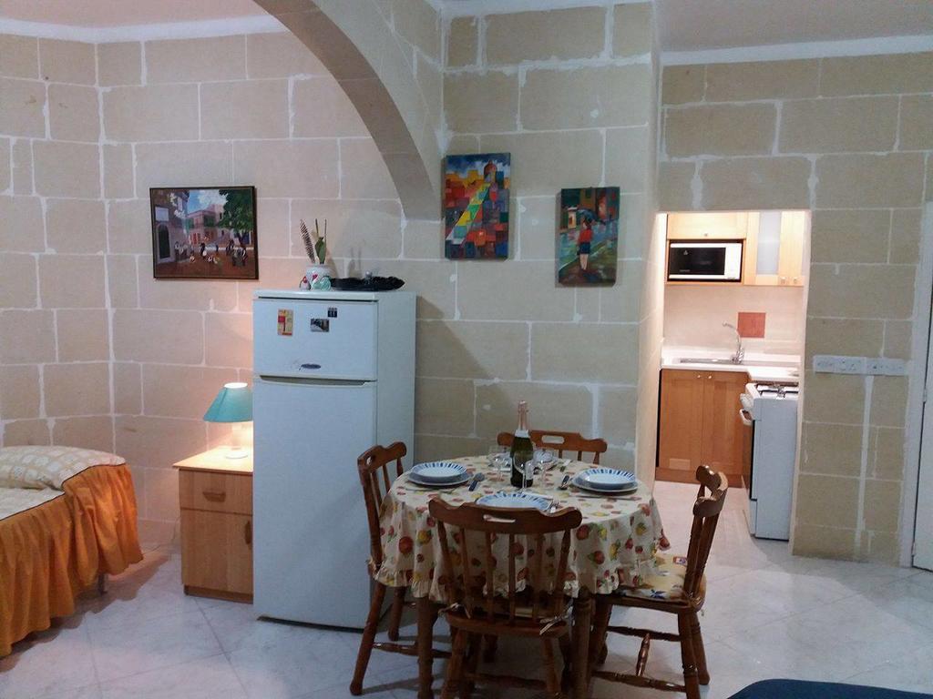 Marsalforn Studio Apartment Екстериор снимка