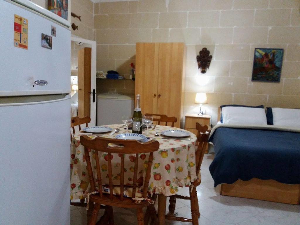Marsalforn Studio Apartment Екстериор снимка